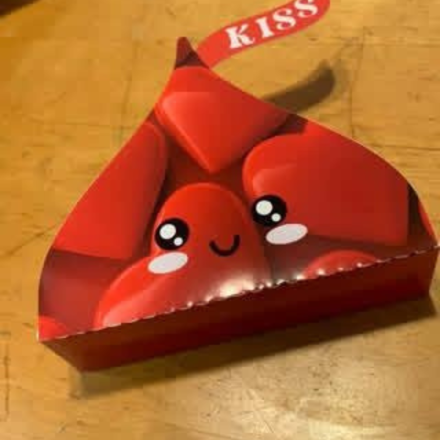 Kiss-Shaped Candy Box | DIY or Premade